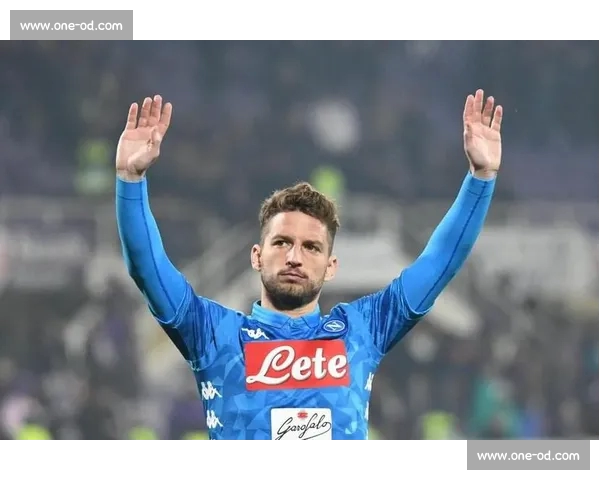 罗马诺确认曼联接触沃特金斯：红魔锋线引援进入实质性阶段