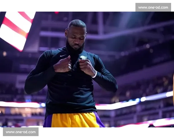 天妒英才:詹姆斯生涯屡战历史级强敌,命运枷锁何时能破? 天妒英才:詹姆斯生涯屡战历史级强敌,命运枷锁何时能破?