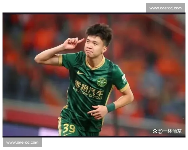 德转朱艺预告王钰栋身价暴涨！18 岁新星估值或破 200 万欧，球迷评论区竞猜最新身价