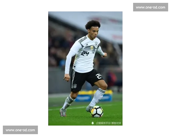 拜仁世俱杯生死战前陷雷暴困局！奥兰多机场滞留超 1 小时，将帅齐心破局待飞