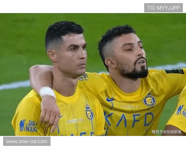 历史性逆转！新月主席泪洒球员通道 拥抱英雄将士创亚洲纪录